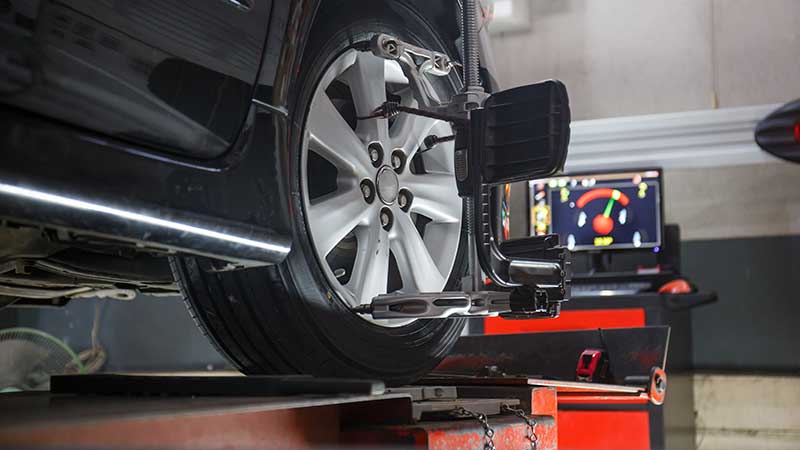 RS869031_GettyImages-529003347 tyre servicing and repair